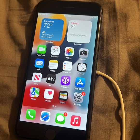 Iphone 8 Plus READ - Picture 10 of 14